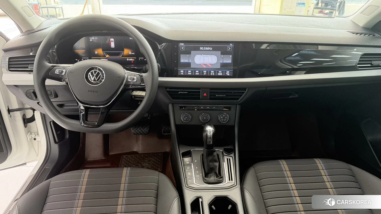Volkswagen Lavida 2021 Белый из Китая, фото 3