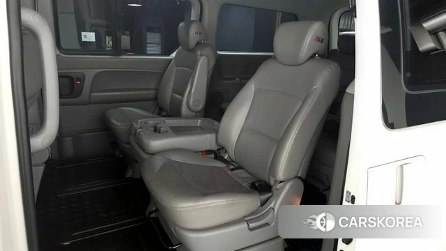 Hyundai The New Grand Starex 2018 Белый из Кореи, фото 3