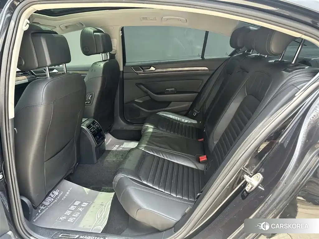 Volkswagen Magotan 2018 Черный из Китая, фото 3