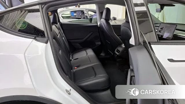 Tesla Model Y 2021 Белый из Кореи, фото 3