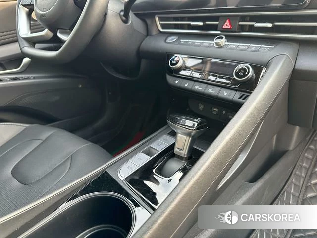 Hyundai Elantra 2024 Темно-серый из Китая, фото 3