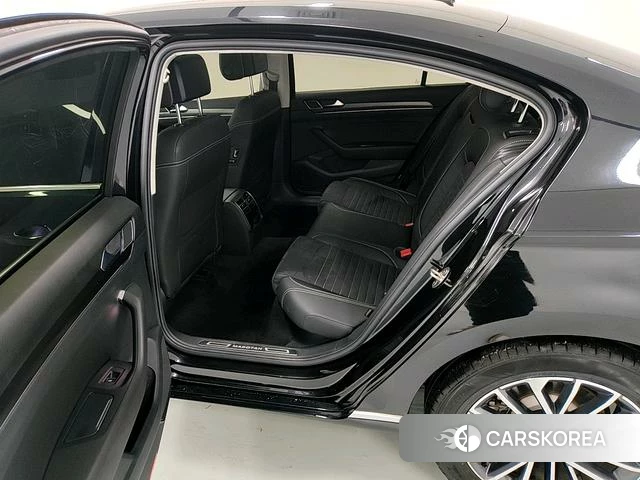 Volkswagen Magotan 2021 Черный из Китая, фото 3