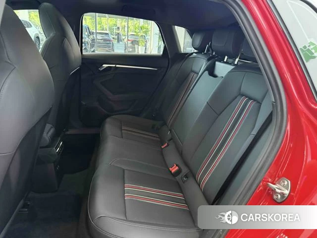 Audi A3 2022 Красный из Китая, фото 3
