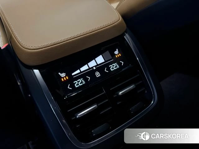 Volvo XC90 second Generation 2024 Черный из Кореи, фото 3