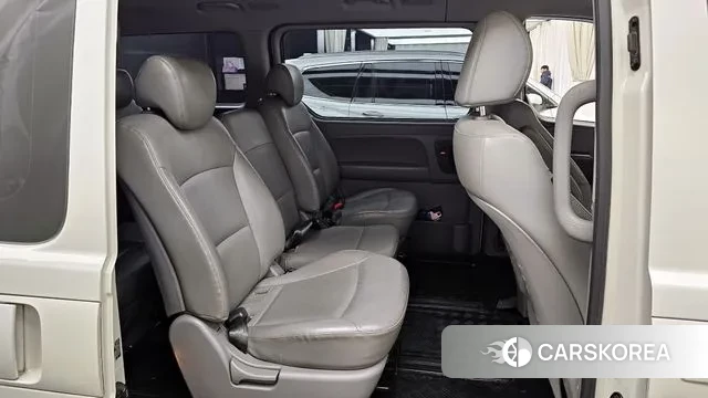 Hyundai The New Grand Starex 2019 Белый из Кореи, фото 3