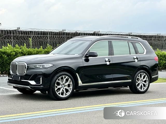 BMW X7 2022 Черный из Китая, фото 3