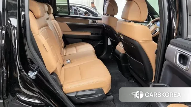 Hyundai Santa Fe (MX5) 2024 Черный из Кореи, фото 3