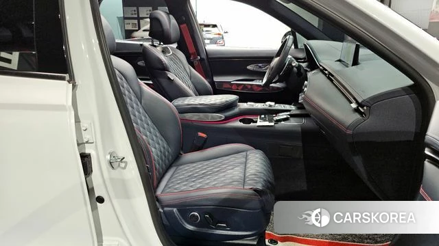 Genesis GV70 2022 Белый из Кореи, фото 3