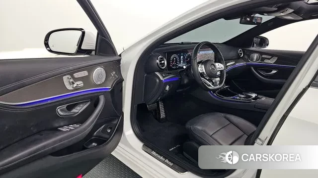 Mercedes-Benz E-Class W213 2020 Белый из Кореи, фото 3