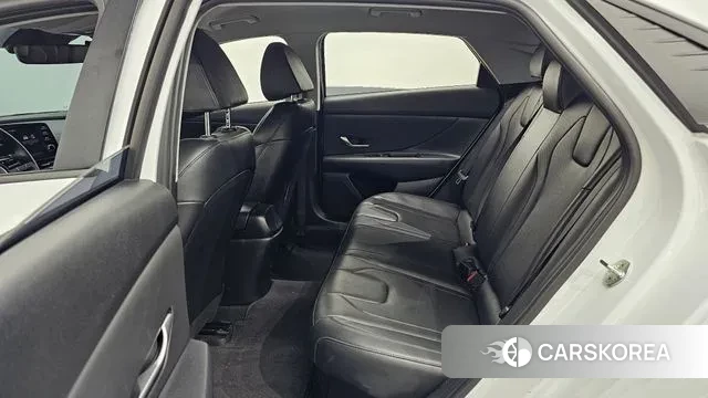 Hyundai Avante Hybrid (CN7) 2022 Белый из Кореи, фото 3