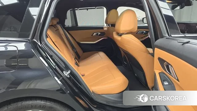 BMW 3 Series (G20) 2023 Черный из Кореи, фото 3