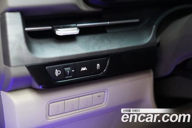 Kia Carnival 4th generation 2023 Белый из Кореи, фото 3