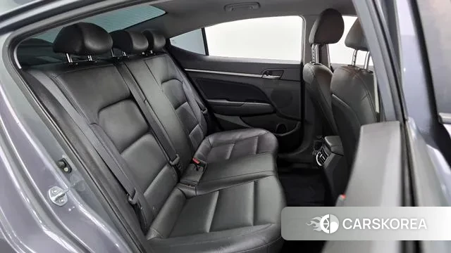 Hyundai Avante AD 2018 Серый из Кореи, фото 3