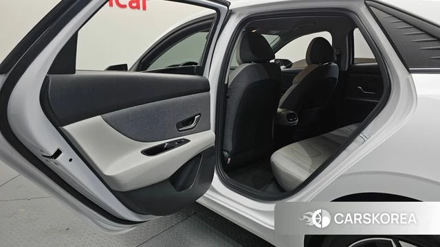 Hyundai Avante (CN7) 2021 Белый из Кореи, фото 3