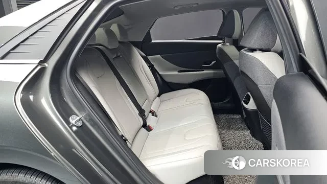 Hyundai Avante Hybrid (CN7) 2023 Серый из Кореи, фото 3