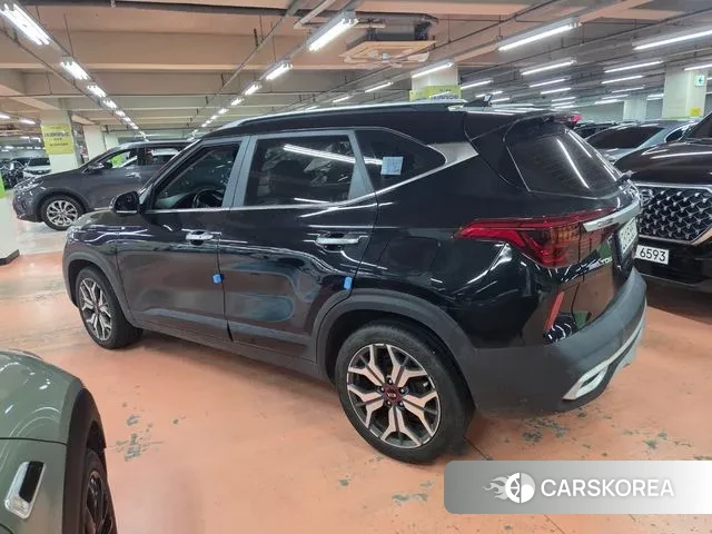 Kia Seltos 2021 Черный из Кореи, фото 3