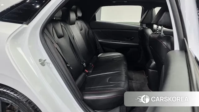 Hyundai The New Avante (CN7) 2024 Белый из Кореи, фото 3