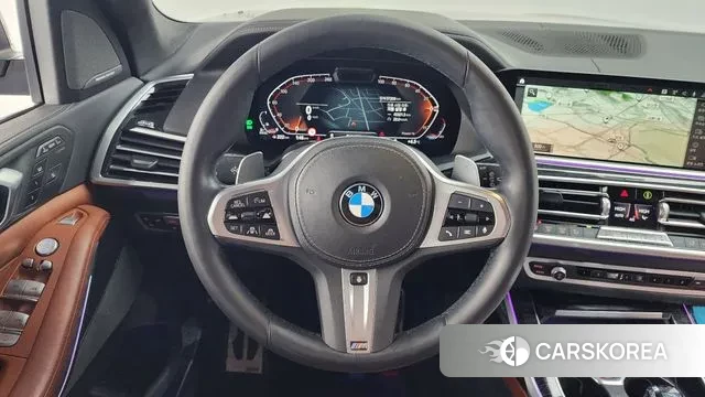 BMW X7 (G07) 2022 Черный из Кореи, фото 3