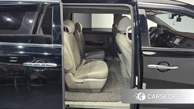 Kia The New Carnival 2018 Черный из Кореи, фото 3