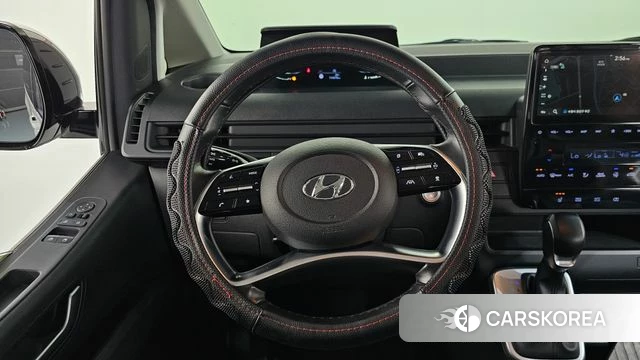 Hyundai Staria 2022 Белый из Кореи, фото 3