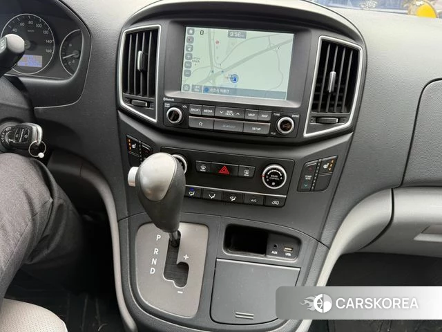 Hyundai The New Grand Starex 2019 Желтый из Кореи, фото 3