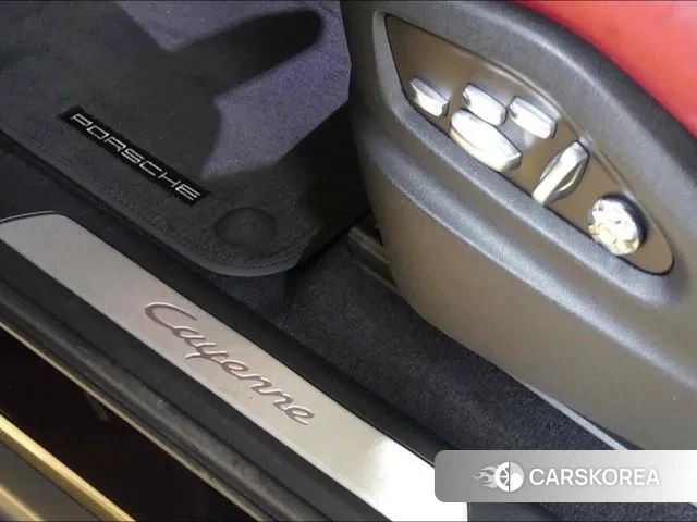 Porsche Cayenne (PO536) 2019 Черный из Кореи, фото 3