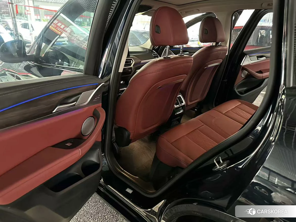 BMW X3 2021 Черный из Китая, фото 3