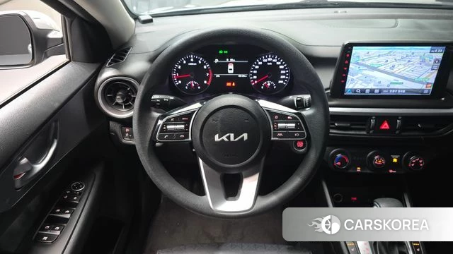 Kia The New K3 2nd generation 2022 Белый из Кореи, фото 3