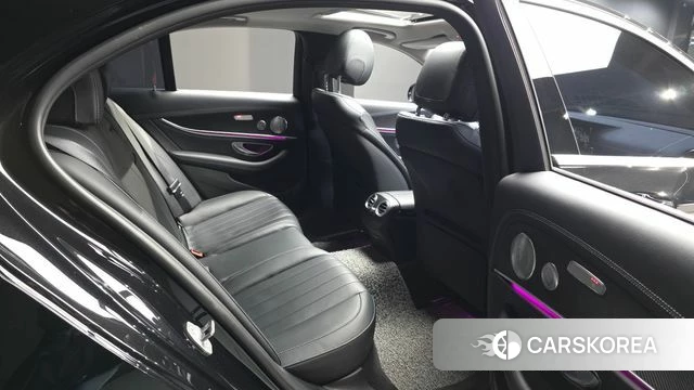Mercedes-Benz E-Class W213 2018 Черный из Кореи, фото 3