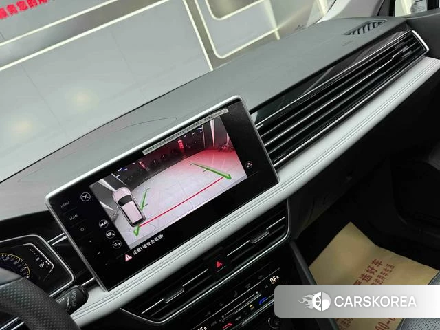 Volkswagen Tiguan L 2022 Серебристо-серый из Китая, фото 3