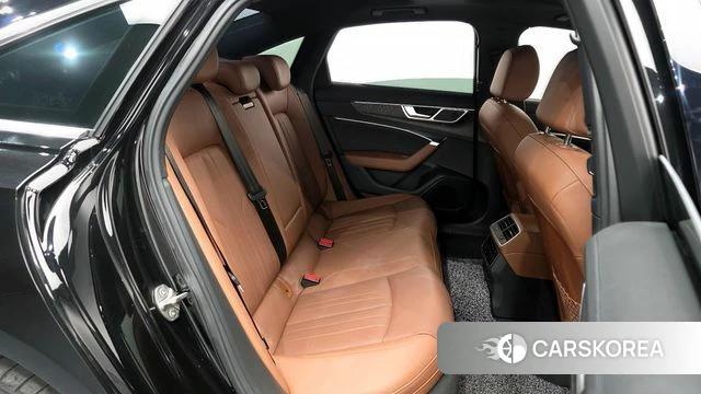 Audi A6 (C8) 2021 Черный из Кореи, фото 3