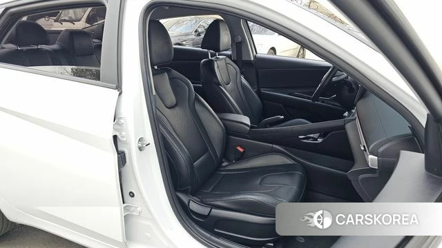 Hyundai Avante (CN7) 2022 Белый из Кореи, фото 3