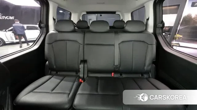 Hyundai Staria 2022 Белый из Кореи, фото 3