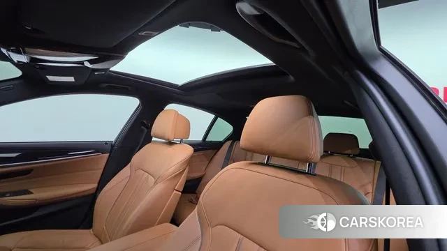 BMW 5 Series (G30) 2021 Белый из Кореи, фото 3