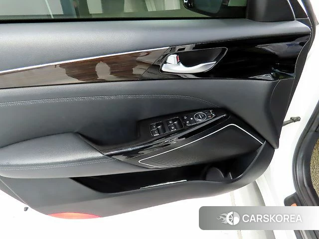 Kia Come New K7 2018 Белый из Кореи, фото 3