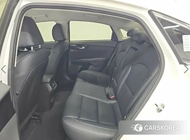 Kia The New K3 2nd generation 2022 Белый из Кореи, фото 3