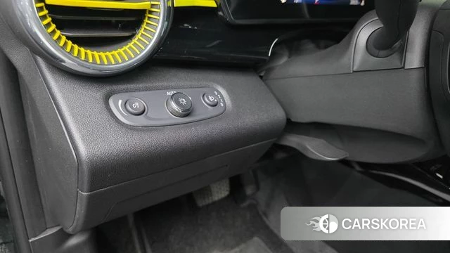 Chevrolet (GM Daewoo) Trax Crossover 2023 Черный из Кореи, фото 2