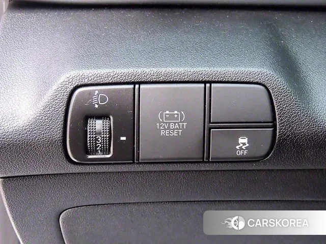 Hyundai The New Avante Hybrid (CN7) 2025 Белый из Кореи, фото 3