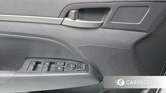 Hyundai Avante AD 2018 Черный из Кореи, фото 3