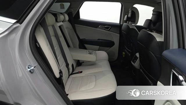 Kia The New Sportage 5th Generation 2025 Серебристо-серый из Кореи, фото 3
