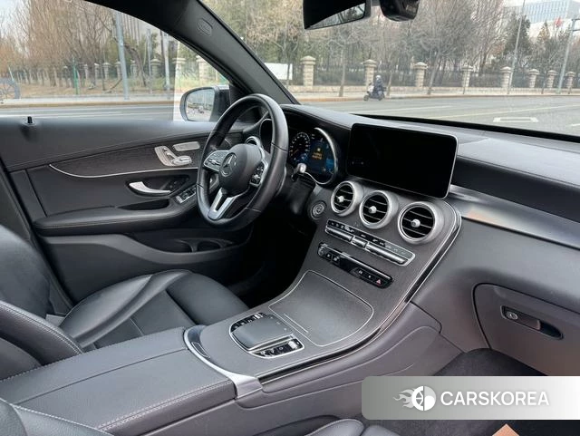 Mercedes-Benz GLC Coupe 2021 Белый из Китая, фото 3
