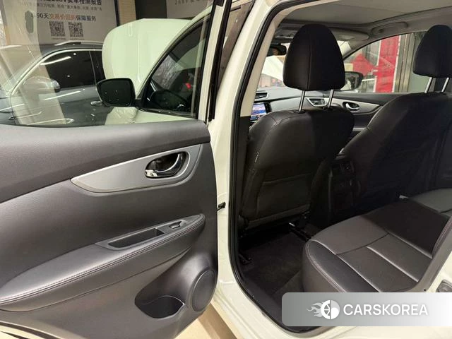 Nissan Qashqai 2023 Белый из Китая, фото 3