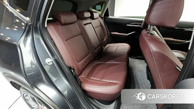 Kia Seltos 2022 Серый из Кореи, фото 3