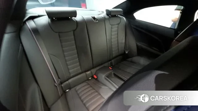 BMW M2 (G87) 2023 Светло-серебряный цвет из Кореи, фото 3