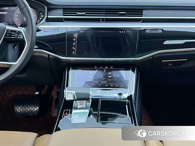 Audi A8 2021 Черный из Китая, фото 3