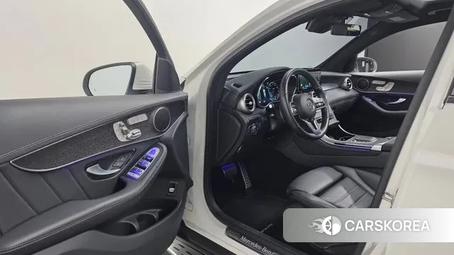 Mercedes-Benz GLC-Class X253 2023 Белый из Кореи, фото 3