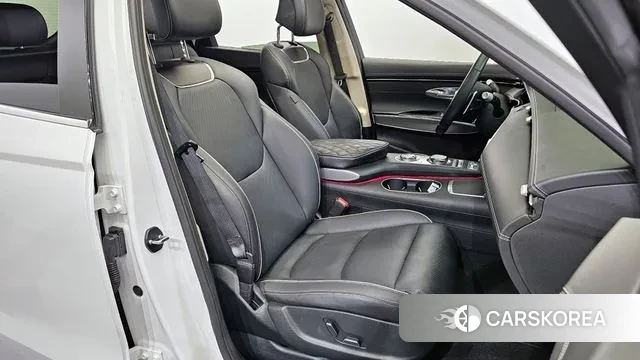 Genesis GV70 2023 Белый из Кореи, фото 3