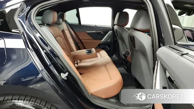 BMW i5 (G60) 2024 Черный из Кореи, фото 3