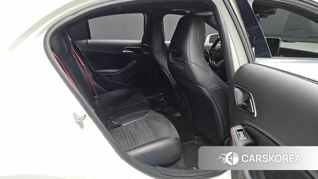 Mercedes-Benz A-Class W176 2018 Белый из Кореи, фото 3