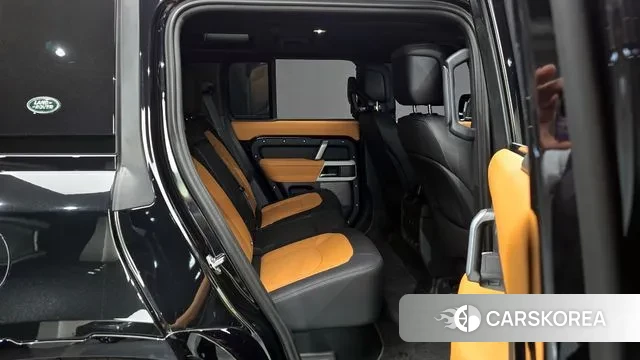 Land Rover Defender (L663) 2024 Черный из Кореи, фото 3